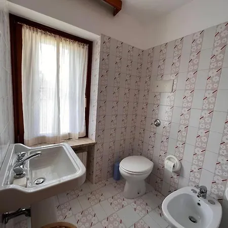 Conveniente, Tranquilla E Accogliente Con Park Ferienhaus *