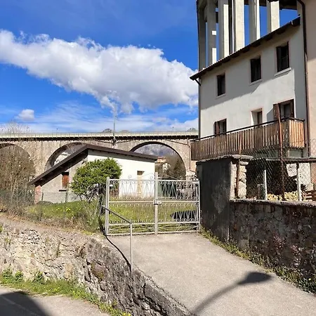 Hébergement de vacances Conveniente, Tranquilla E Accogliente Con Park Belluno