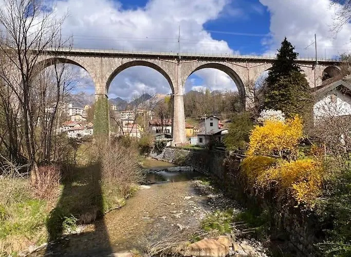 Conveniente, Tranquilla E Accogliente Con Park Semesterbostad