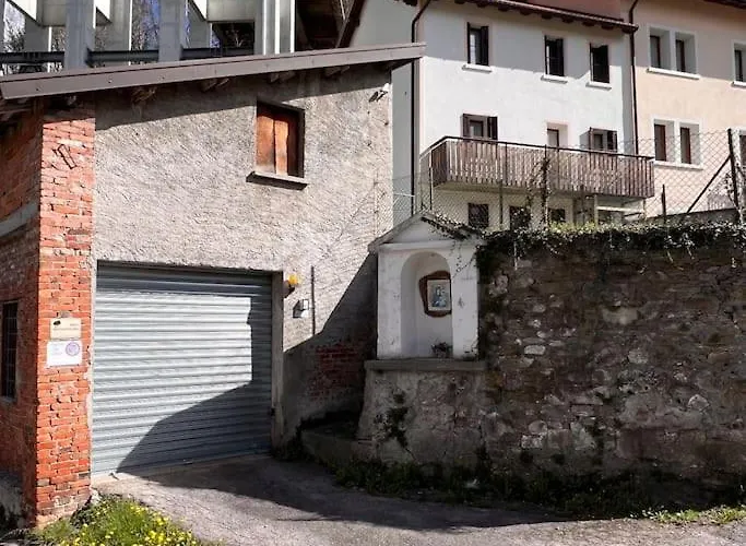 Dom wakacyjny Conveniente, Tranquilla E Accogliente Con Park